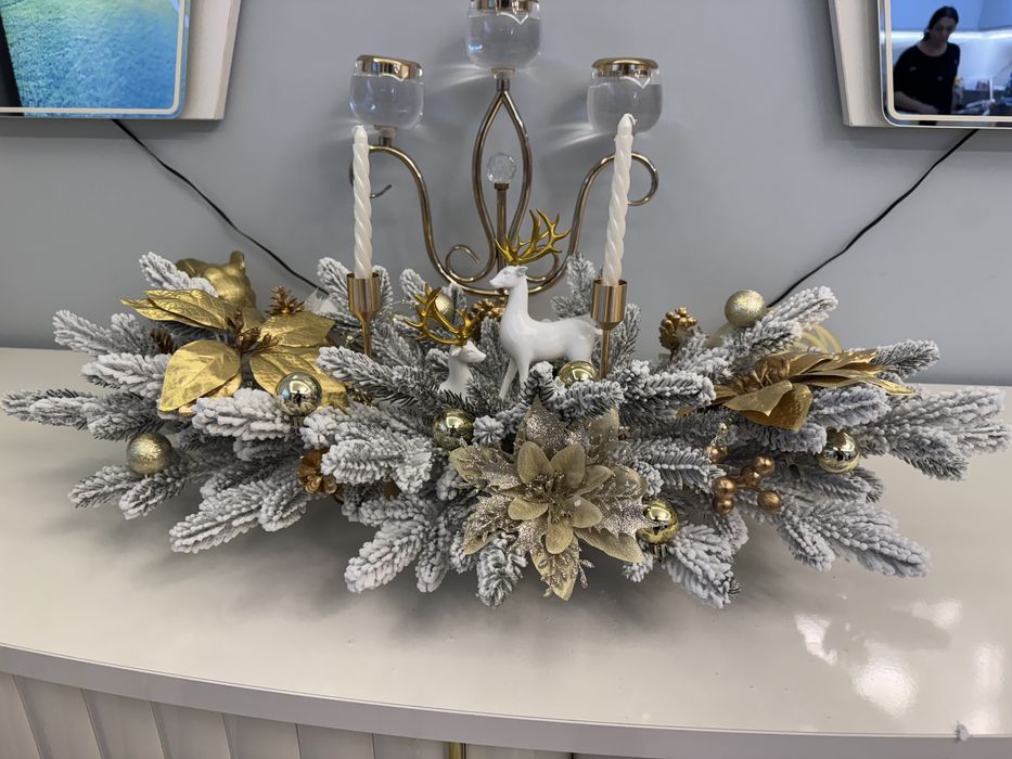 Aranjament de lux alb-auriu