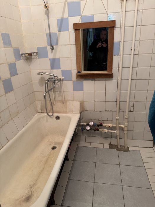 Срочно! Сдам 2 х ком на Чиланзаре 1 Торговый Центр .Студентов Не Берут