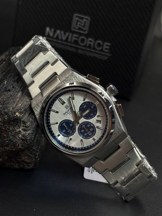 Продается часы мужские