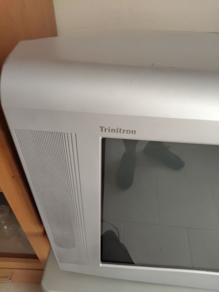 Телевизор Sony Triniton 28inch