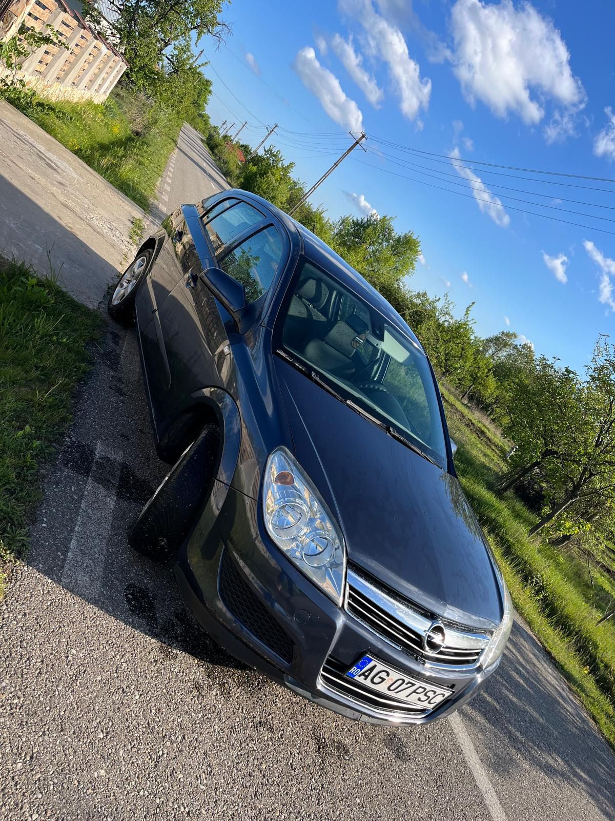 Vând Opel Astra H 1.3