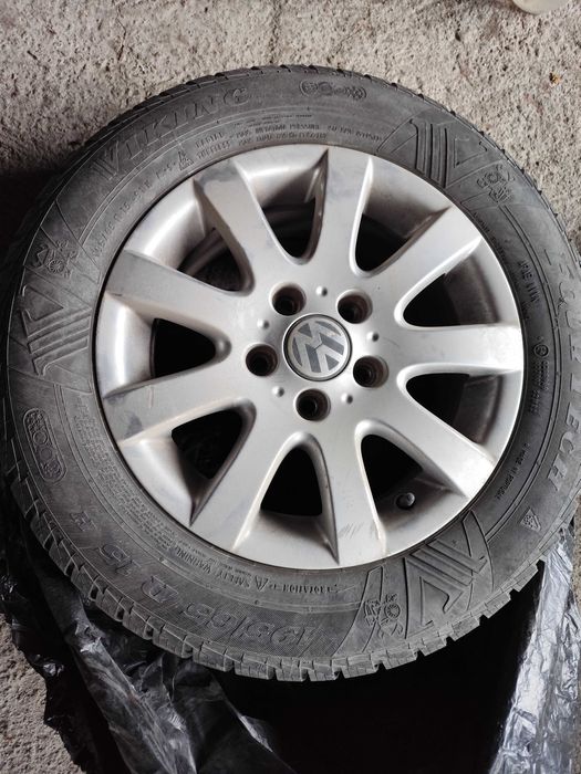 4 бр.зимни гуми с джанти 195/65/15 5х112