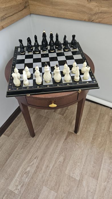 Shaxmat sotiladi fil suyagi teglari latundan