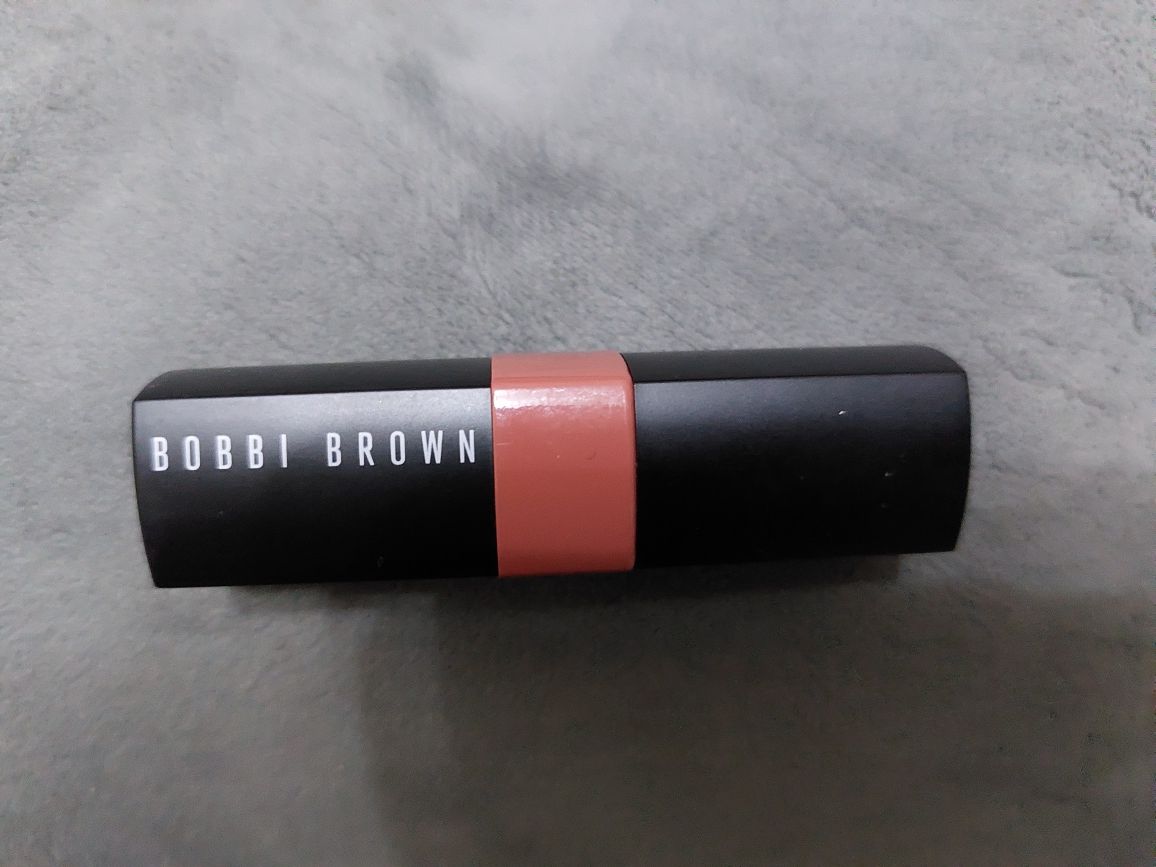 Помада  Bobbi brown матовая