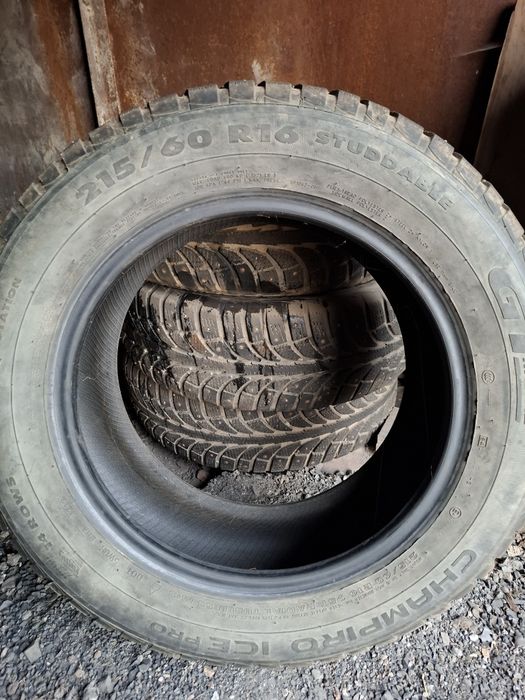 Продам хорошую зимнюю резину