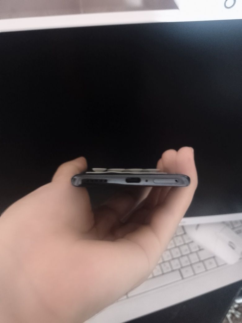 Redmi 13 lite идеал состояние Срочно продаю Sotiladi 
Redmi 13 Lite —