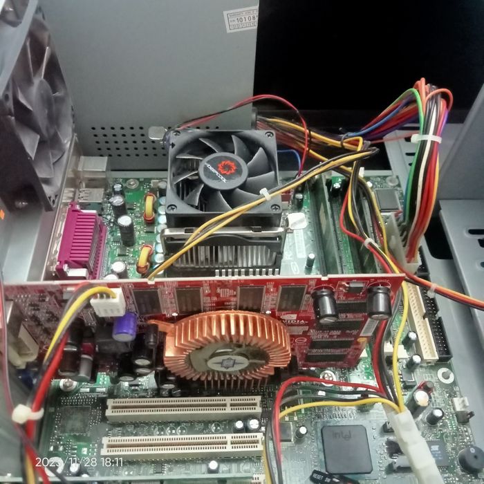 Компётер только сам блок