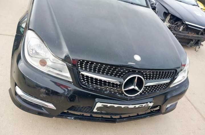 Мерцедес Бенц W204, 2013г. На части.