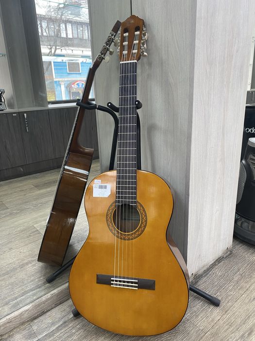 Гитара Yamaha C40