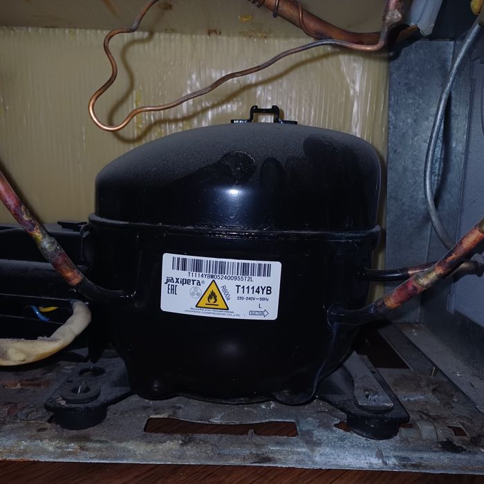 Электромоторы двухкамерного холодильника " STINOL  "