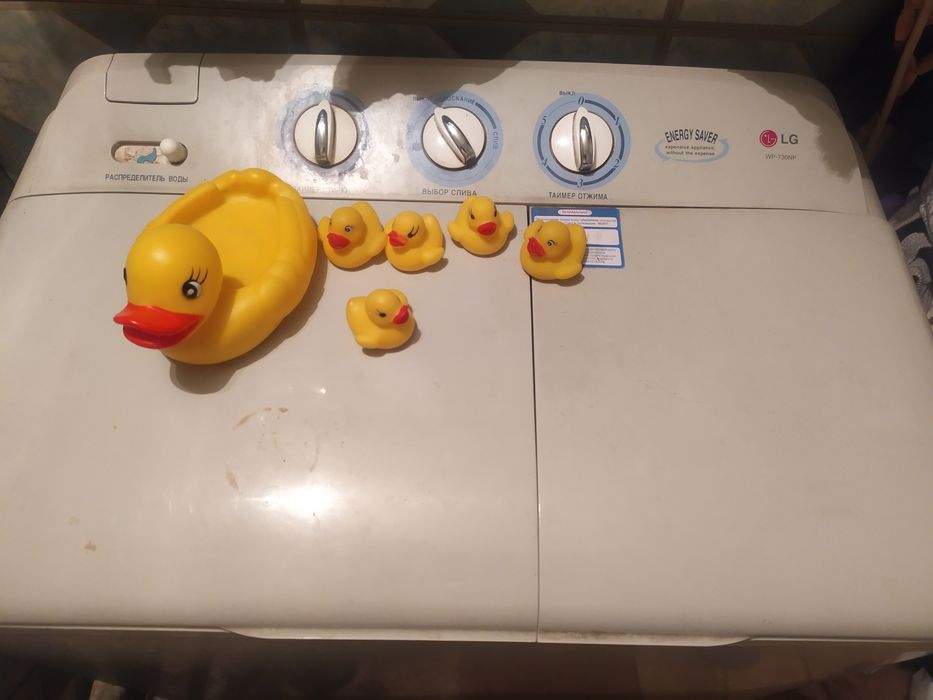 Продам стиральную машину LG