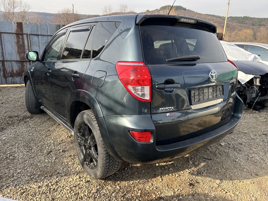 Toyota RAV4 2.2 dcat 177 На части