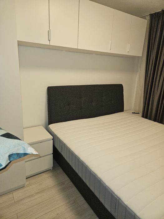 Pat 180×200mobexpert,saltea ca noua ikea,condiții excelente,mici semne