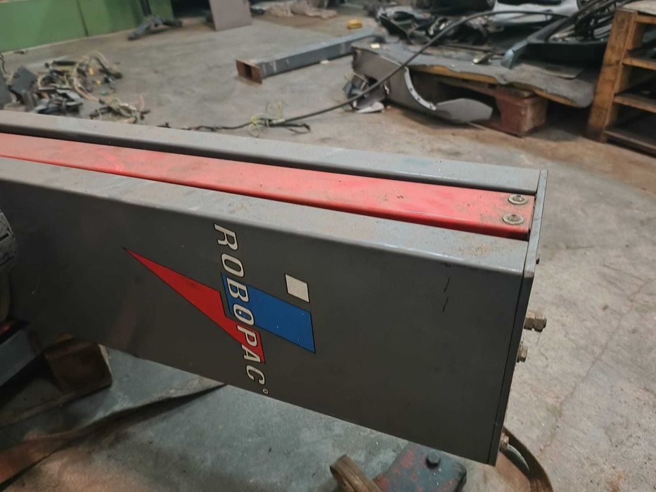 Aparat de infoliere paleti Robopac 1505 DIGIT seria KN010391