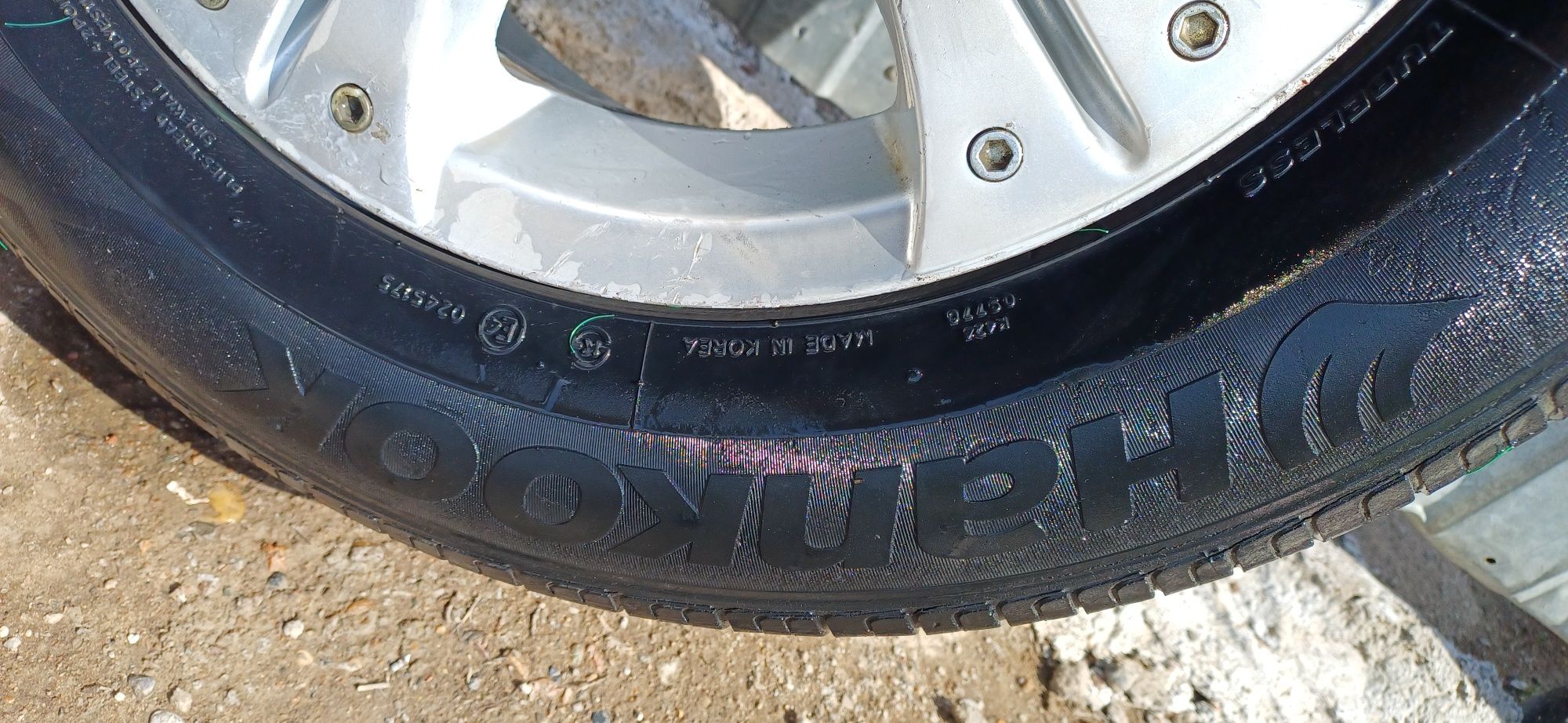 205 65 R 15 продам
