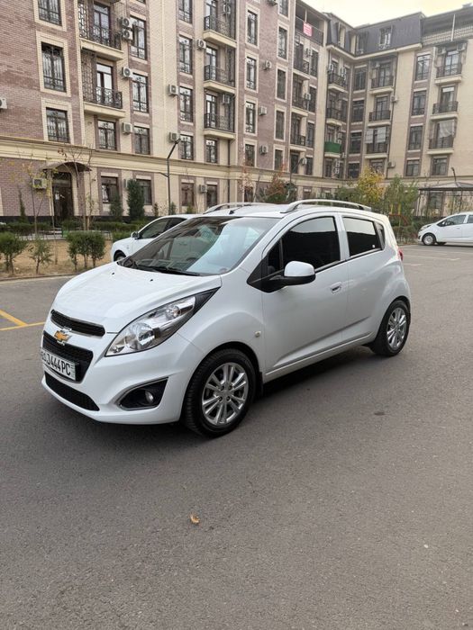 Продам Спарк 2023 а/т 4 позиция