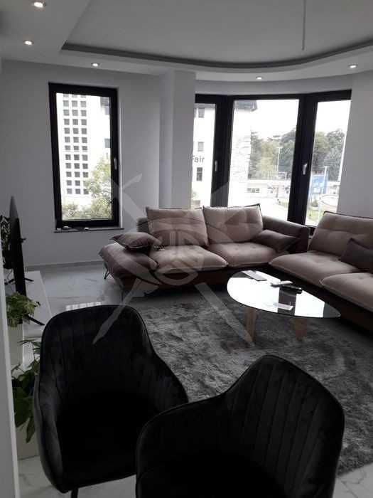 Продава се Тристаен апартамент в Пловдив, Кършияка - 100 кв.м за 3100 €/кв.м - Снимка #1