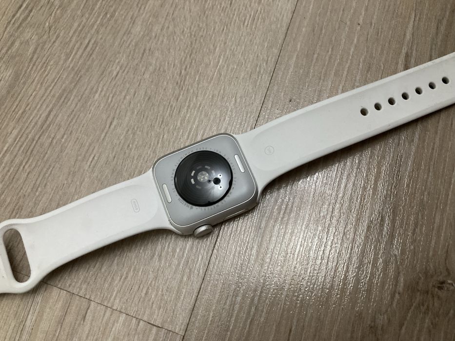 Apple watch se 2 в отличном состоянии