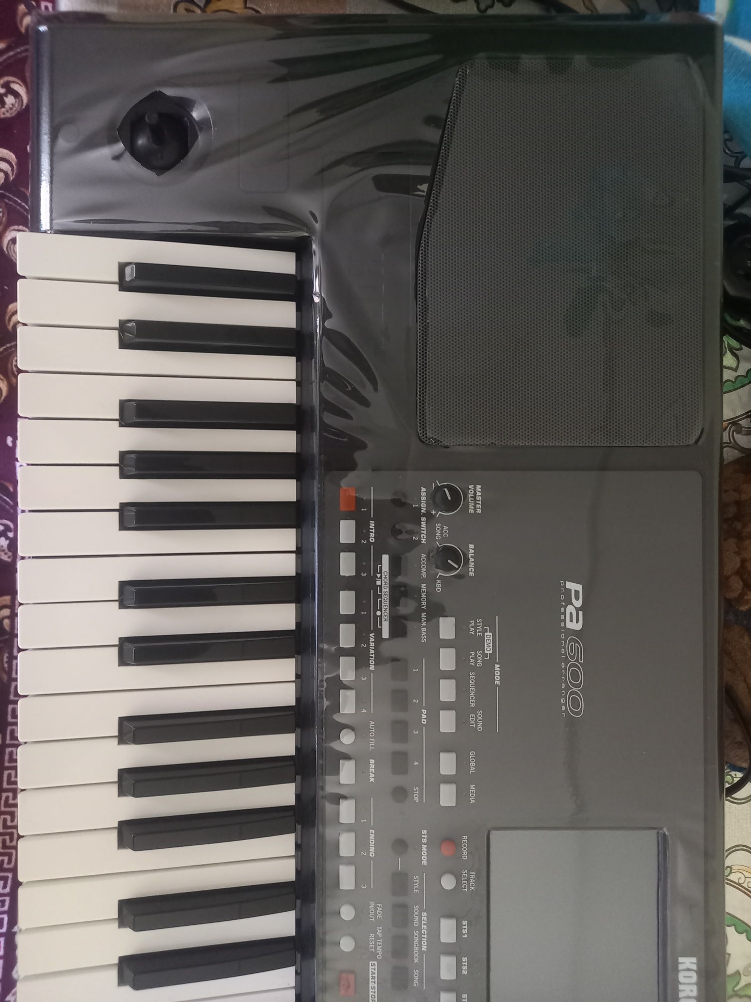 Korg  pa600 sotiladi