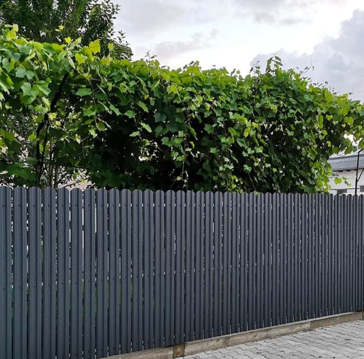 Garduri din sipca tip jaluzea