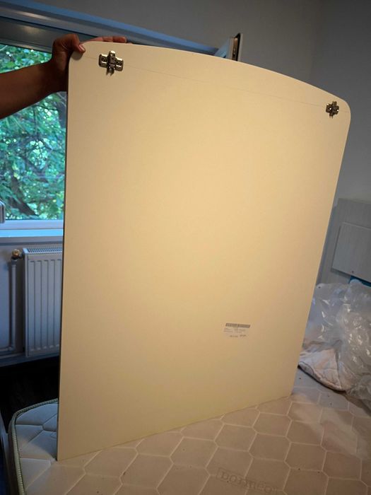 Oglinda noua, mare cu ramă deschisă, modernă. 109x86 aprox.