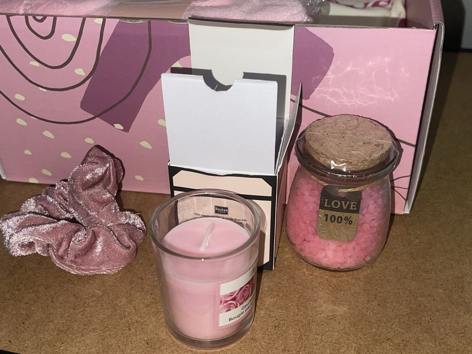 Cutie cadou pentru femei