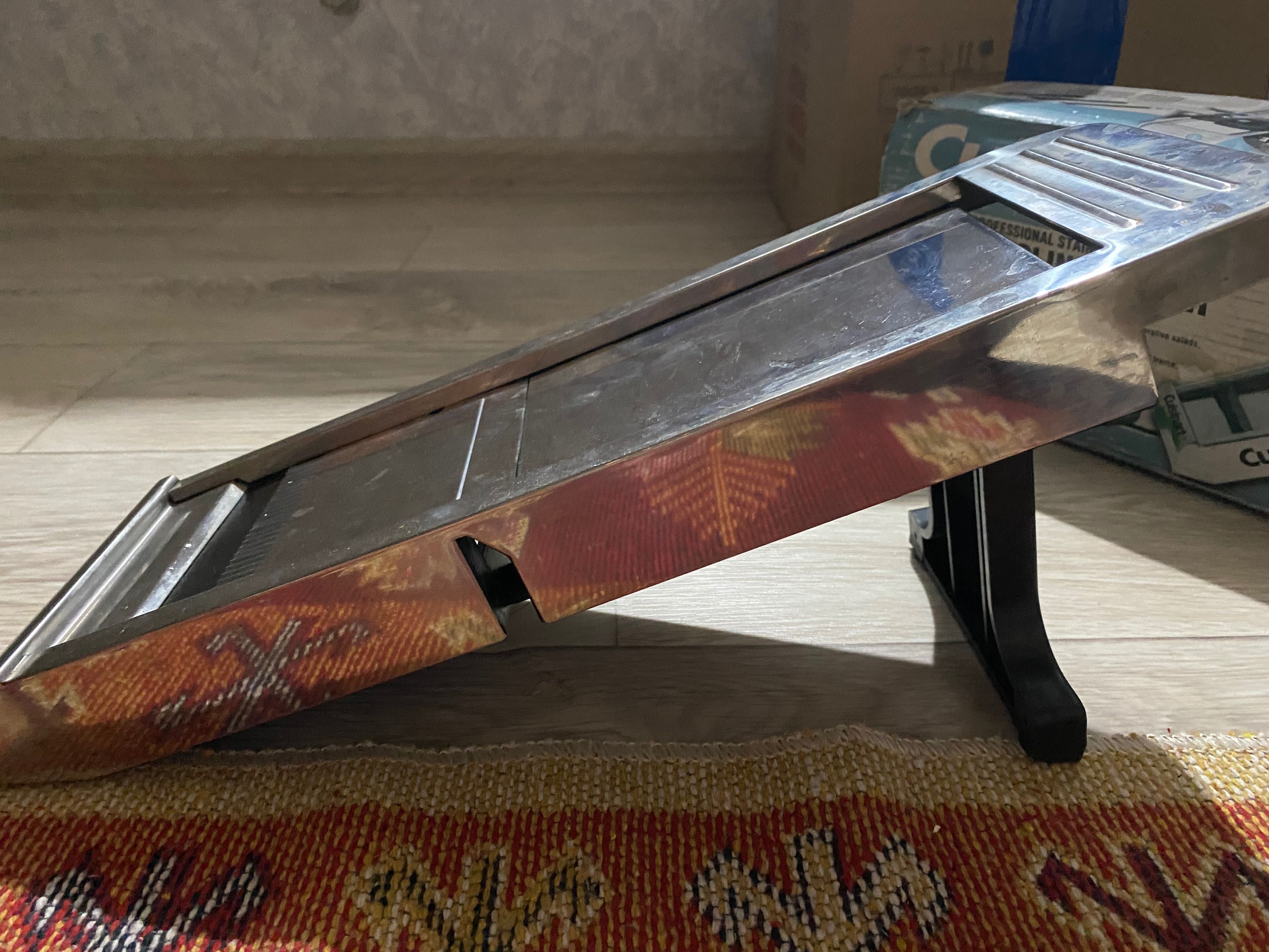 Овощерезка Cuisinart
MANDGLINE SLICER