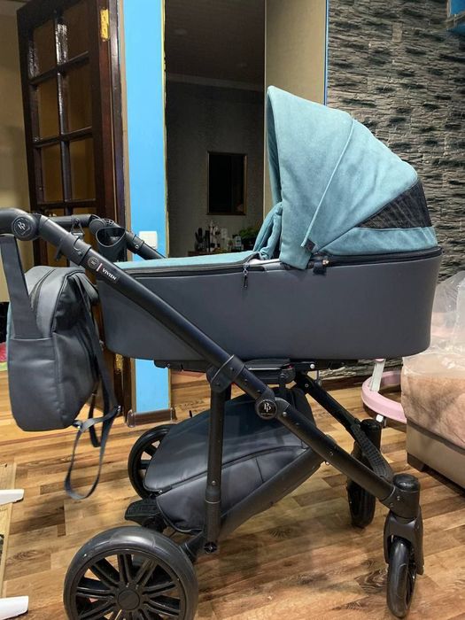 Коляска детская новая