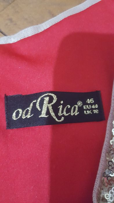 Rochie rosie odrica abiye marimea 44 / L