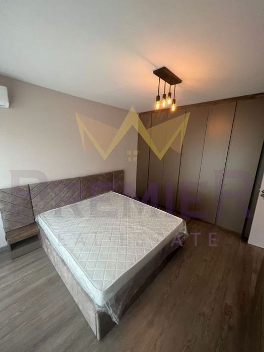 Дава се под наем Тристаен апартамент в Варна, Бриз - 115 кв.м за 1100 € - Снимка #8