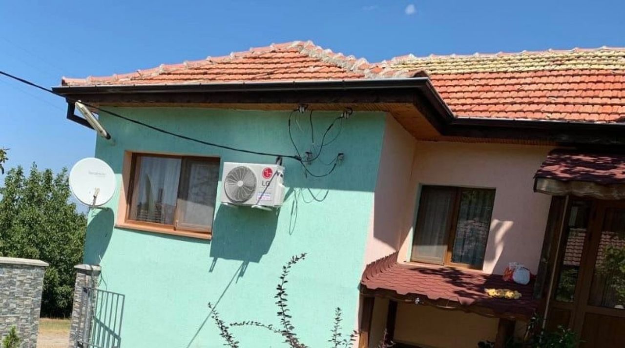 Продава се Къща в с. Ново градище, Област Велико Търново - 130 кв.м за 477 €/кв.м - Снимка #15