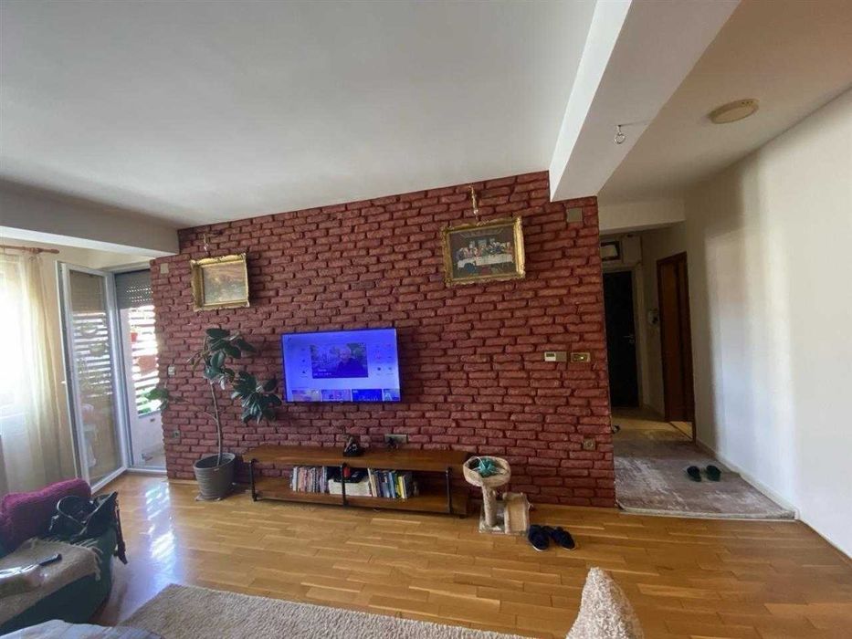 Дава се под наем Двустаен апартамент в Пловдив, Мараша - 55 кв.м за 300.9 € - Снимка #2