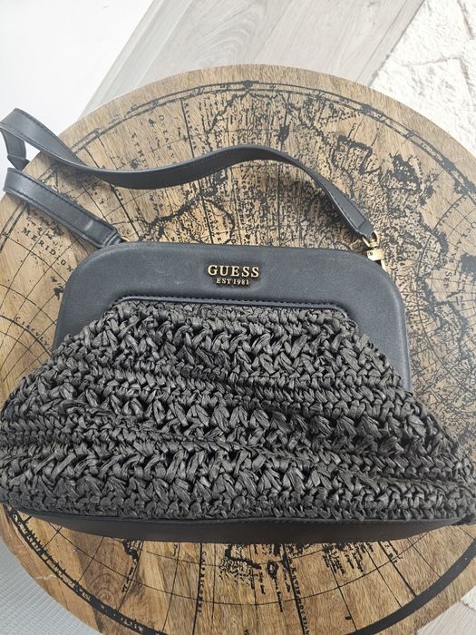 Дамска чанта Guess