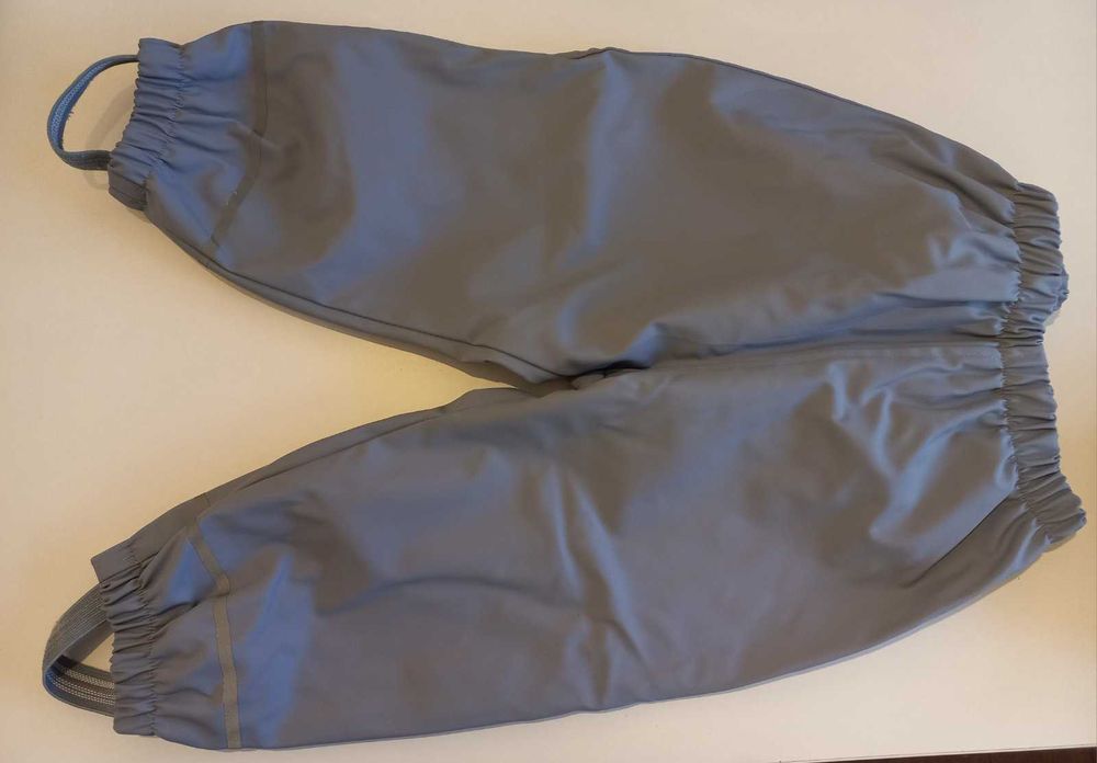 Непромокаем гумиран дъждобран, гумиран панталон water-repellen на Zara