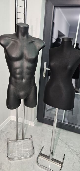 Manechine noi de închiriat