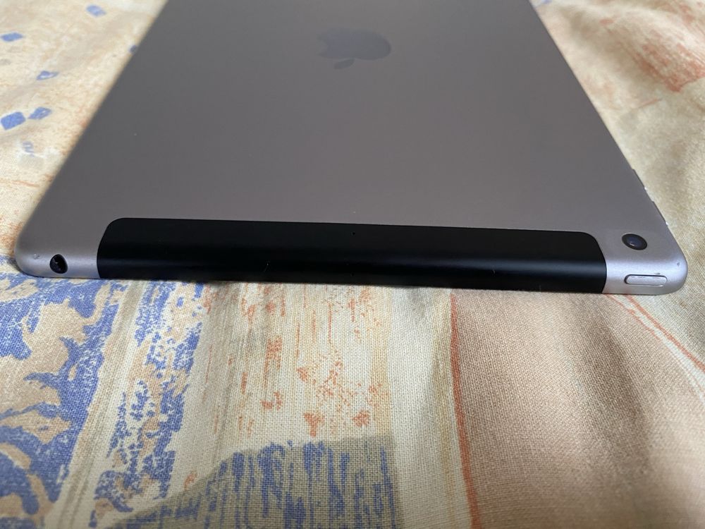 Ipad 6 32 GB без следи