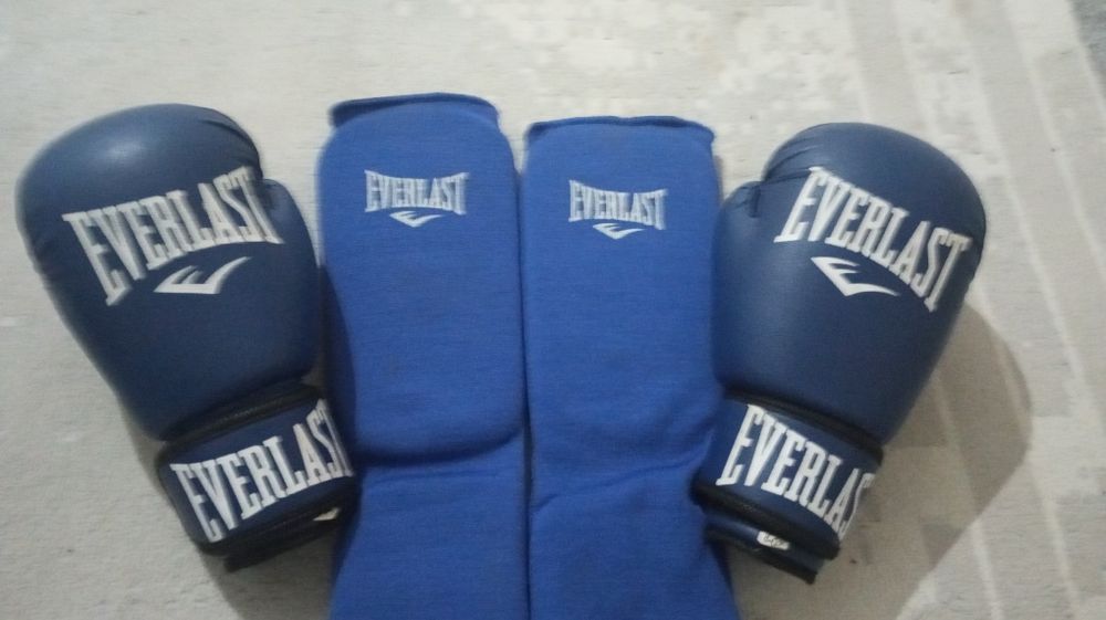 Продам вещи для бокса и кикбоксинг