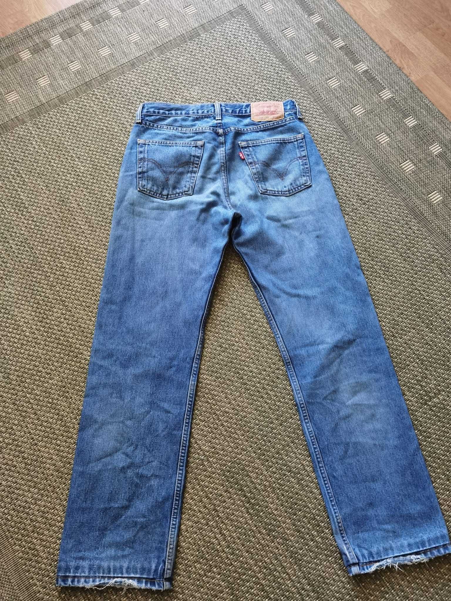 Blugi Levi's (nu True Religion, Evisu, Ed Hardy, etc.)