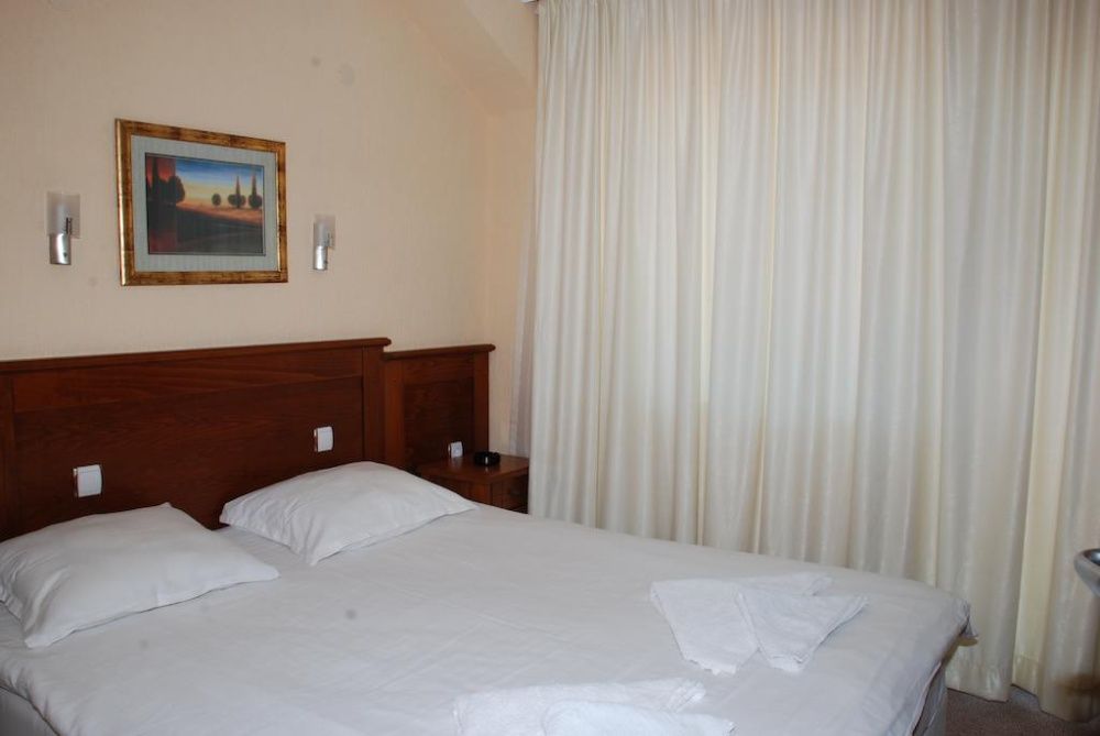 Продава се Хотел в Несебър - 1150 кв.м за 1279 €/кв.м - Снимка #13