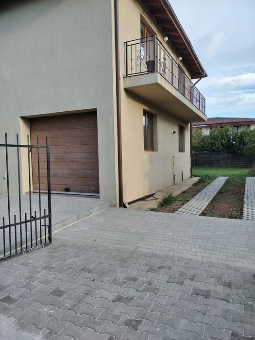 PF închiriez casa in Florești