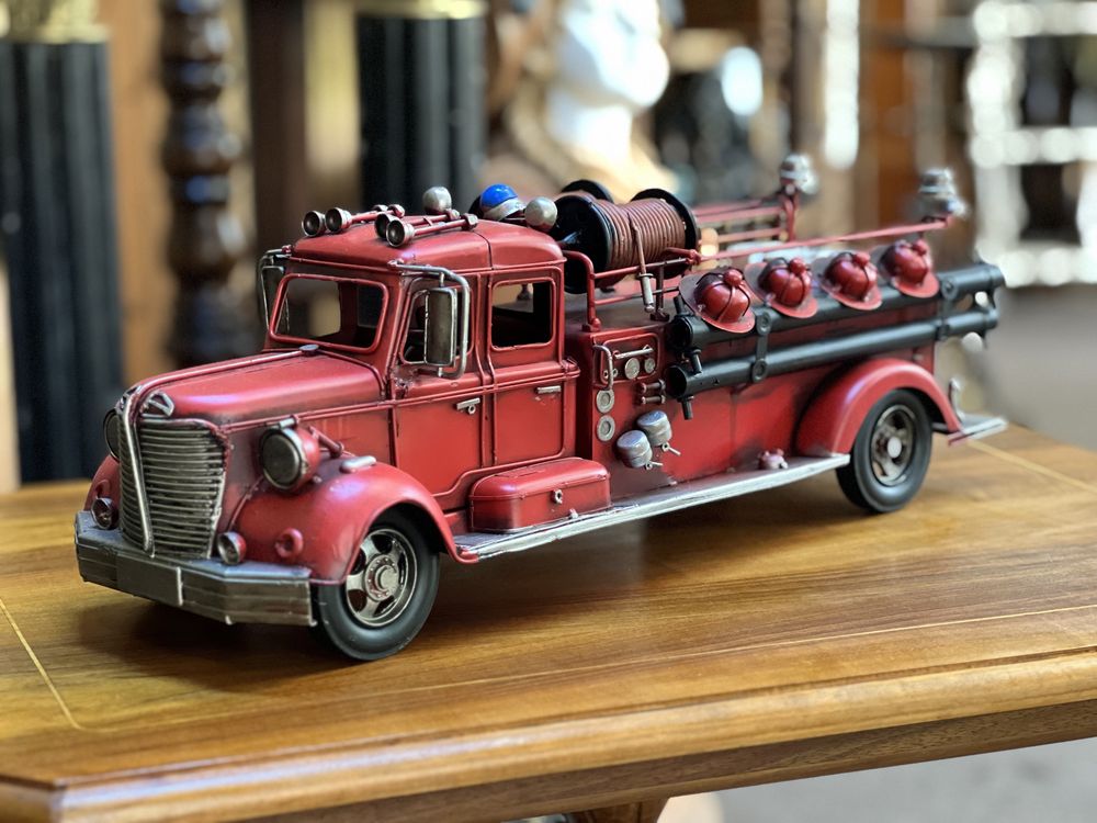 Machetă Mașina de Pompieri *** vintage / antic / vechi / retro ***