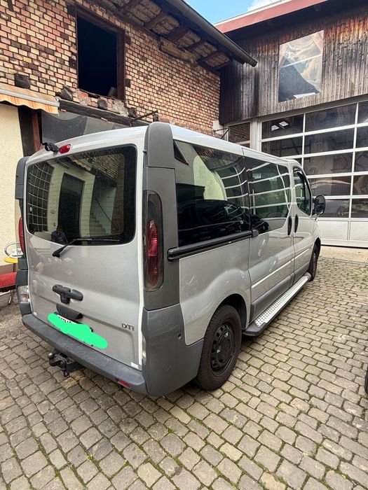 Opel vivaro 1.9 cdti 9 locuri