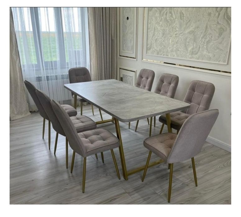 Срочно продам кухонный стол со стульями