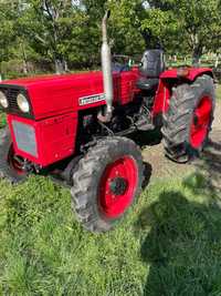 Vând tractor universal