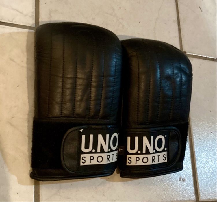 Sac de box  si manusi de vanzare