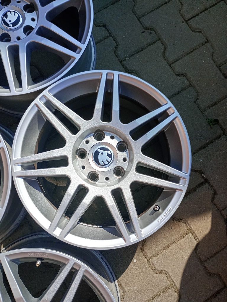 4jante 5x112 R16 skoda octavia 2.3 superb  yeti