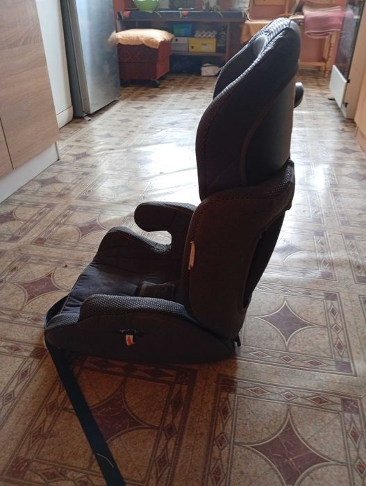 Детско столче за кола