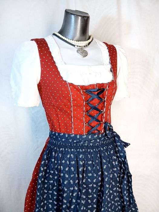 Dirndl Nr 36, Rochie bavareza  Oktoberfest sarafan rochie tiroleza