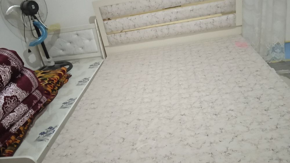 2 kishilik spalni devan va detsimetrli devancha