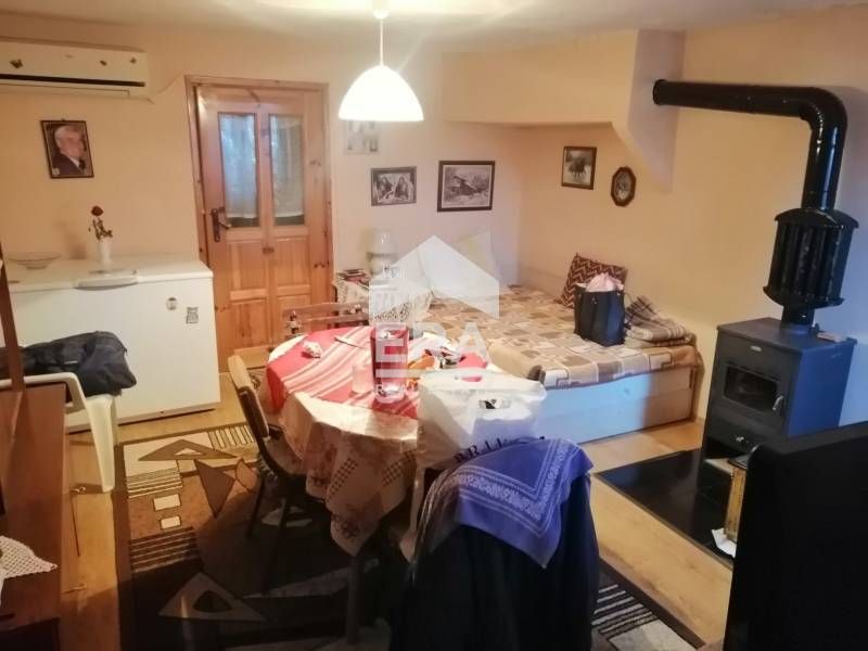 Продава се Къща в с. Преспа, Област Добрич - 100 кв.м за 438 €/кв.м - Снимка #5